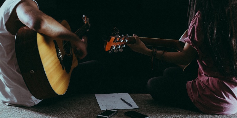 ギターコードを覚える 初心者向け練習アプリ おすすめ2選 ギター独学に役立つアプリ ギタラボ